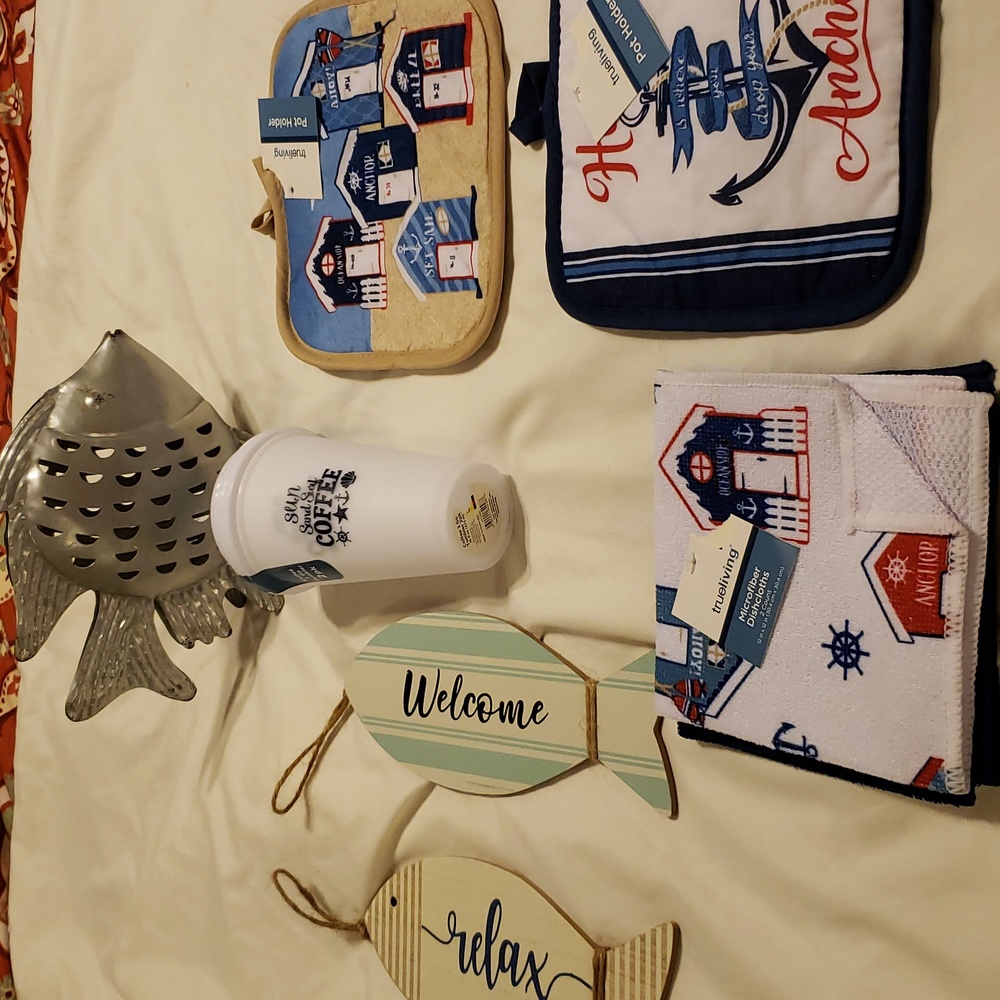 9 new with tags nautical themed